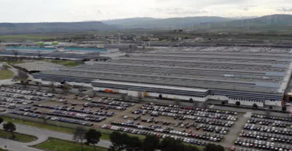 Stellantis, lo stabilimento di  Melfi diventa green contro il caro bollette