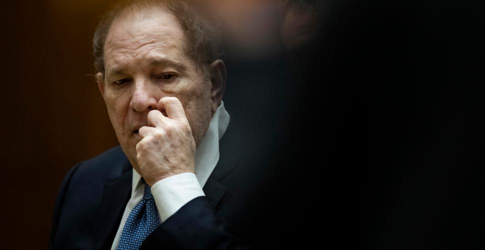 Verdetto diviso su Weinstein, colpevole di tre capi d’accusa Verdetto diviso su Weinstein, colpevole di tre capi d’accusa