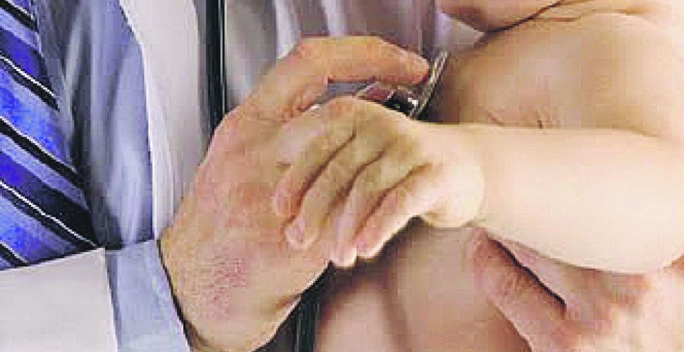 Pediatri in fuga dagli ospedali: in Puglia carenza di specialisti