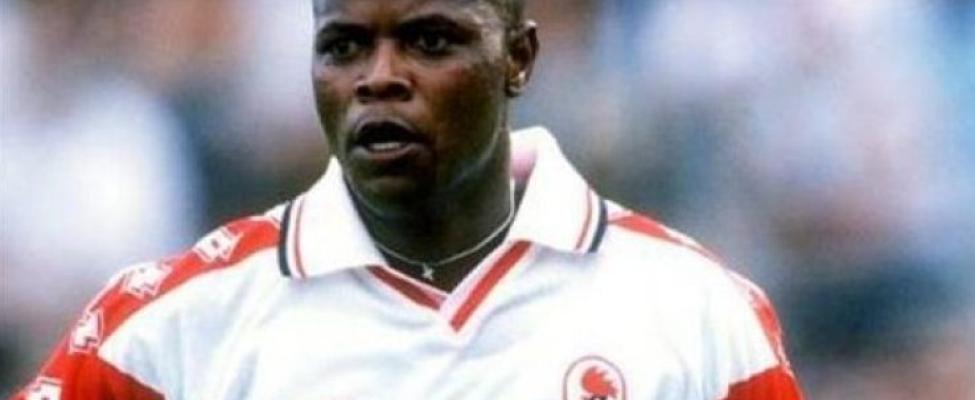 Bari, addio all'ex Masinga: giocò nei biancorossi con Fascetti