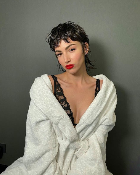 La foto sexy di Úrsula Corberó, Tokyo in «La Casa di Carta»