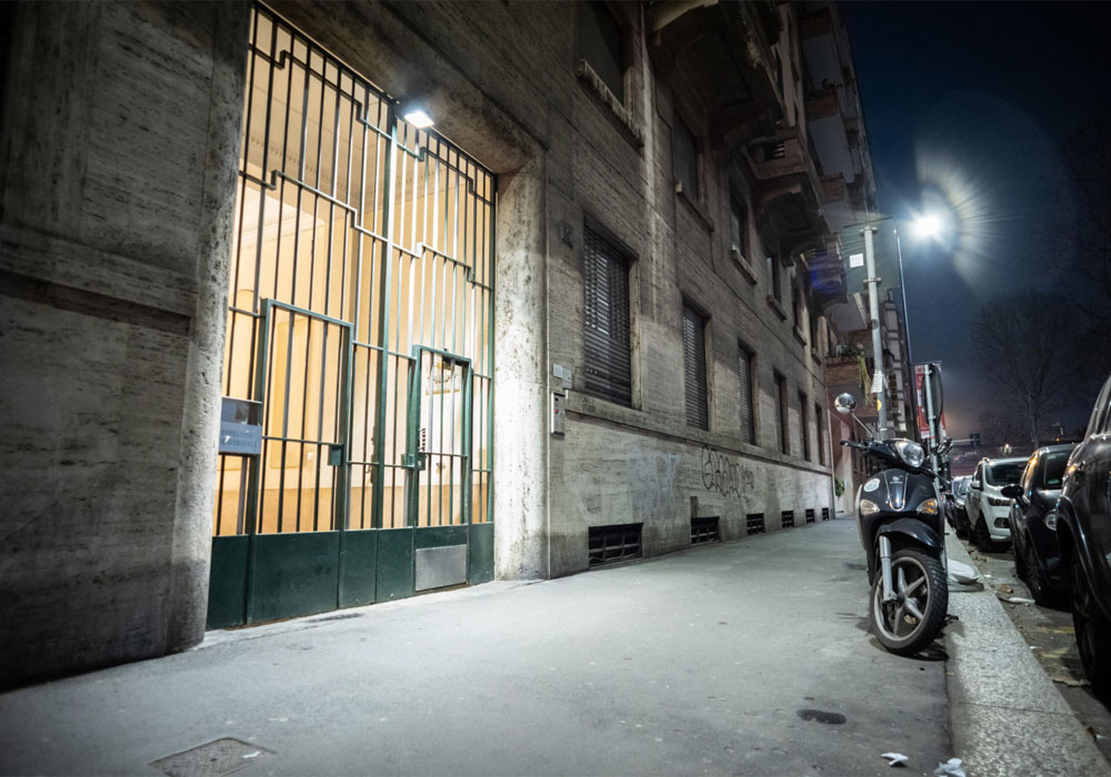 Accoltellamento in seguito a tentata rapina in viale Brianza 27 (foto Ansa / Davide Canella)