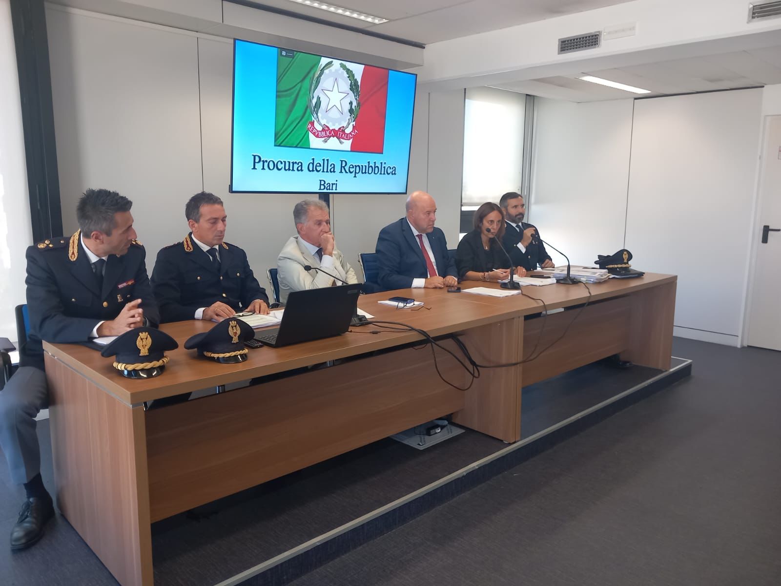 https://www.lagazzettadelmezzogiorno.it/upload/2023_10_03/facd1185-171a-4d6d-a22f-fe899ff8dcdc-1696328102289.jpg